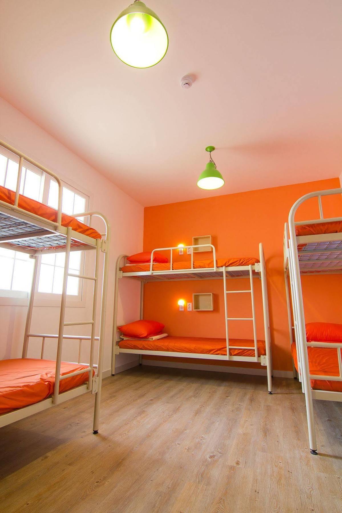 Sum Guesthouse Jeju Airport Hostel *